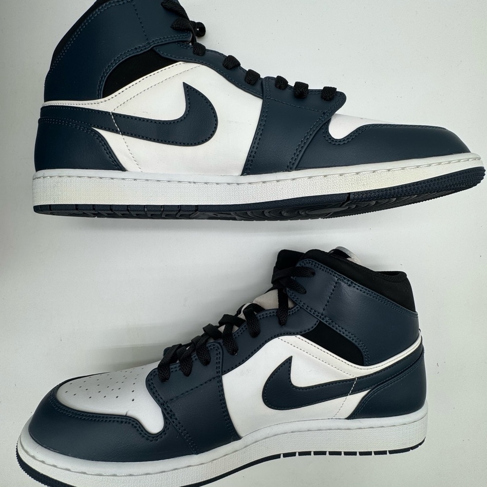 Jordan 1 mid armory navy - Picture 3 of 7